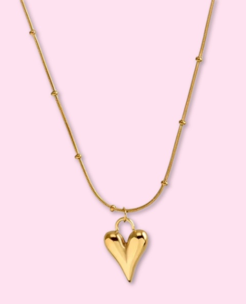 Delikatny łańcuszek z serduszkiem ze stali